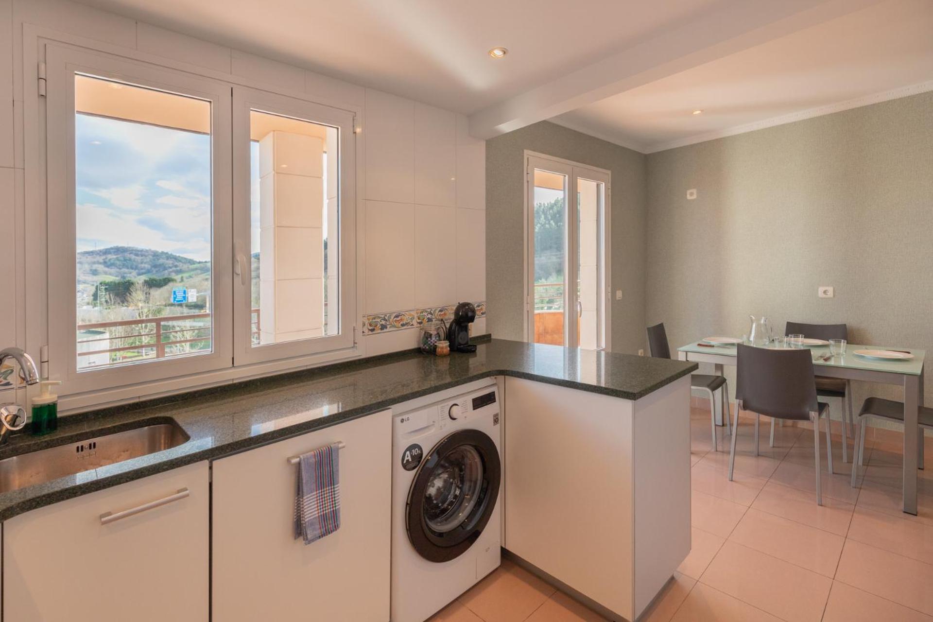 Apartment Santuiturri - Baskeyrentals Zarautz